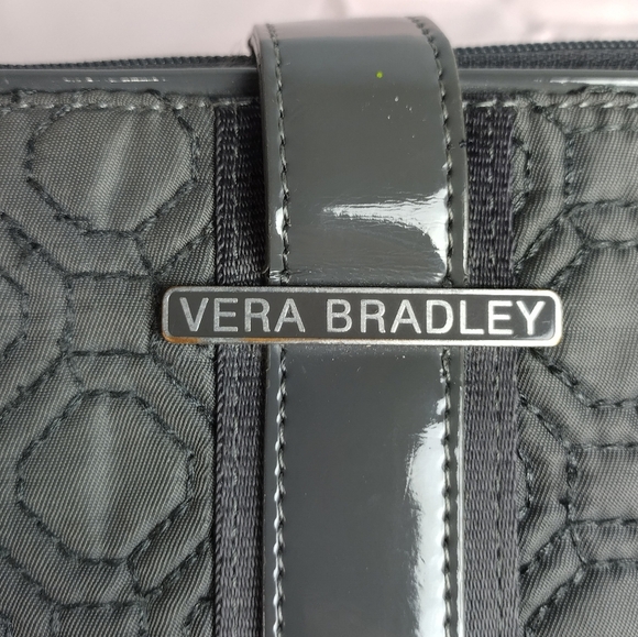 Vera Bradley Gray Quilted Organizer Wallet Magnetic Snap Closure - Picture 5 of 15